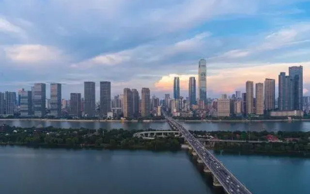 Yueyue Homestay (Huanghua Airport)