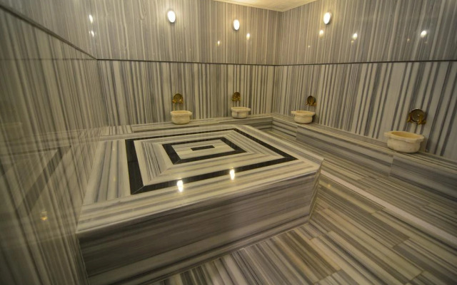 Tasar Royal Hotel