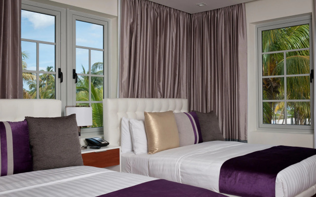 Leslie Hotel Ocean Drive