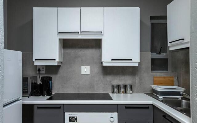 St Tropez 1 Bedroom Sandton Residence