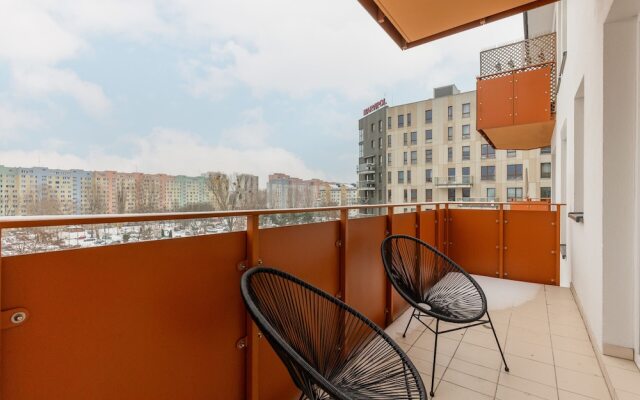 Loft Apartment With Parking by Renters