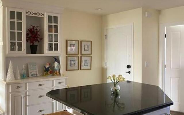 Beachfront 3 BDR Downtown Pismo