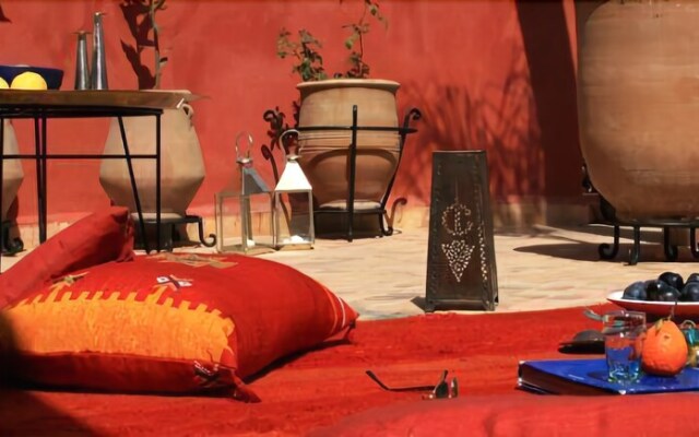 Riad Honey