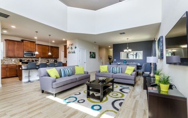 Amazing House! - Solterra - 5493SC
