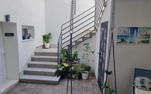 PLACE 4 U Studio Center
