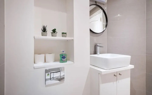 Soho-Fitzrovia 1BR London Apartment