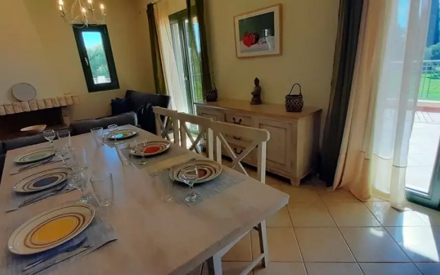 Villa Elaionas 1