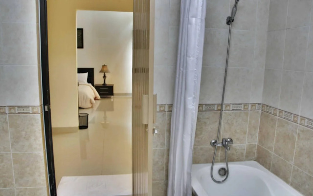 Hotel Parai Puri Tani