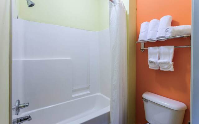 AmericInn by Wyndham Streator