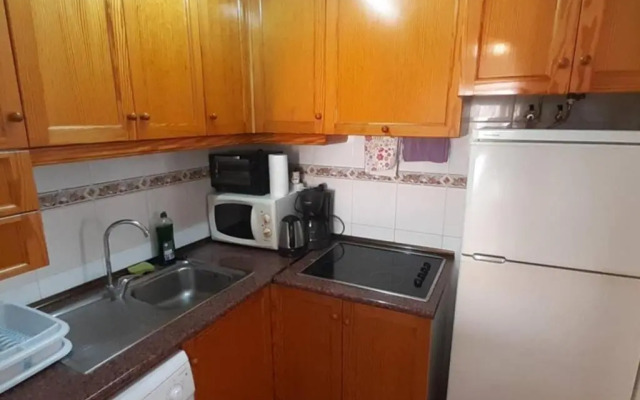 Cozy Holiday @ 3BR Apt Near Beach Promenade!