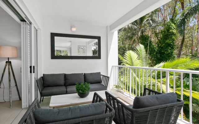 Elysium Private Apartments at The Beach Club