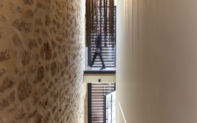 Villa with outdoor pool for 8 persons