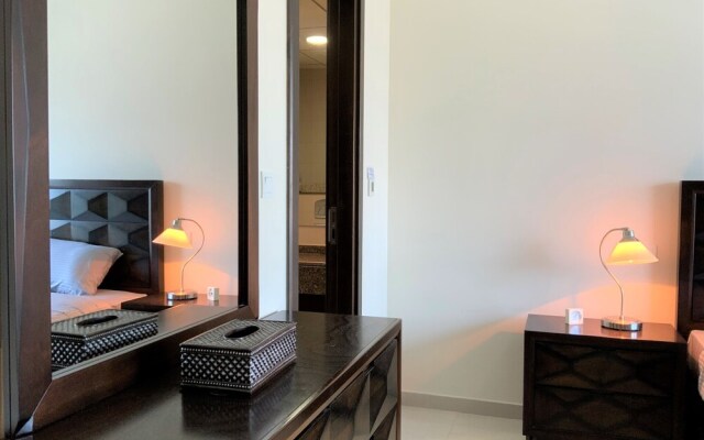 Ascapes Bay Central West Tower