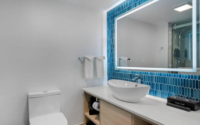 Blue – A Modern Hotel, an Ascend Collection Hotel