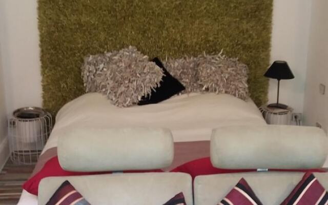 Au Pied Des Milles Étangs