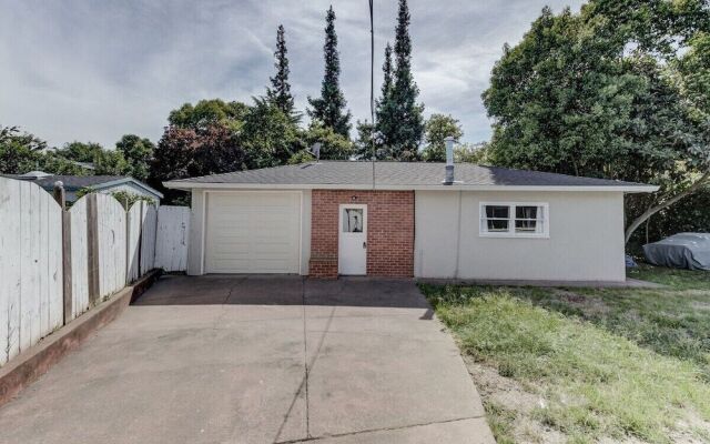 Cozy, Private 1-bedroom in Hayward