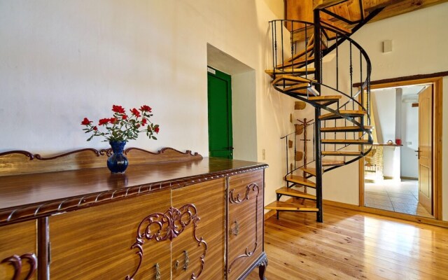 Achilleas Apartments