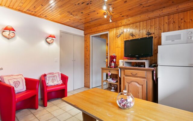 Cosy Apartment in Saulxures-sur-moselotte With Forest Nearby