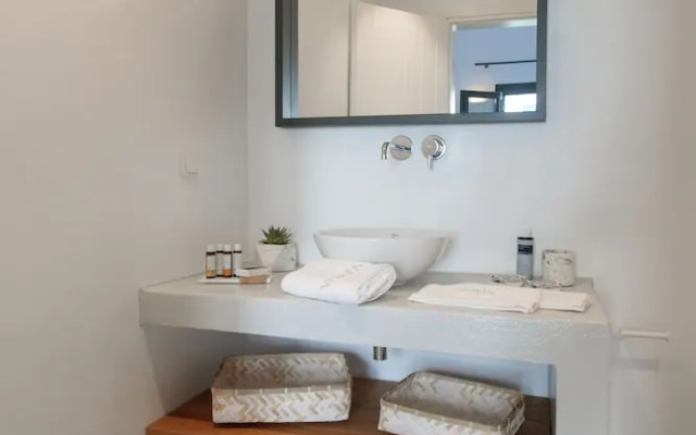 Vorta Naxos - Adults Only