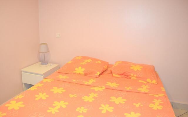 Apartment With one Bedroom in Le Diamant, With Enclosed Garden and Wif