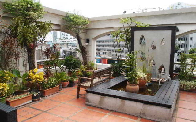 Silk Suite Silom