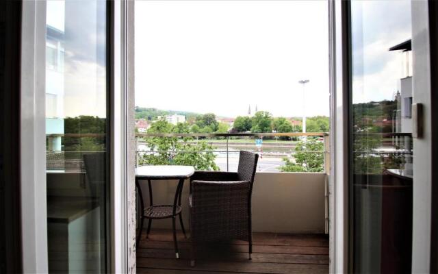 Luxury city apartment - view of river and castle