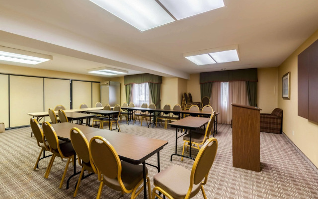 Red Roof Inn & Suites Chestertown