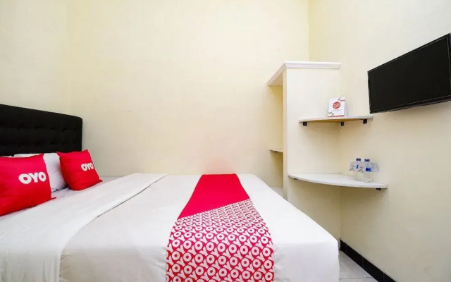 Oyo 2258 Santana Guest House