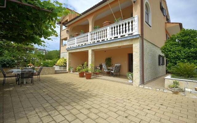 Apartments Alice Green Oasis -