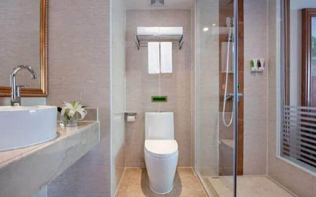 Vienna Hotel (Shenzhen Xiongfeng Road)