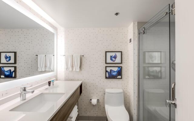 Crowne Plaza Suites Arlington by IHG