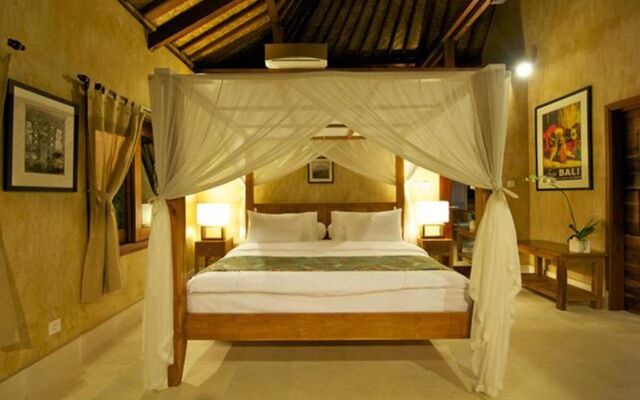 Three Monkeys Villas