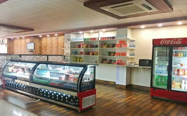 Spring Sky Mughalsarai by ShriGo Hotels