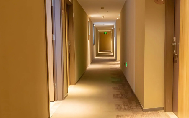 Homeinn · neo (Shaoxing Shangyu Jiefang Road Pedestrian Street)