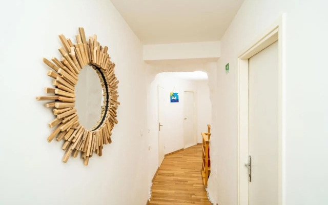 House Abatros