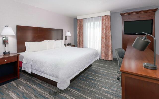 Hampton Inn & Suites Orlando Airport @ Gateway Village