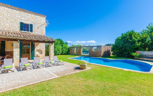 CAN SALAT - Villa for 9 people in Lloseta.