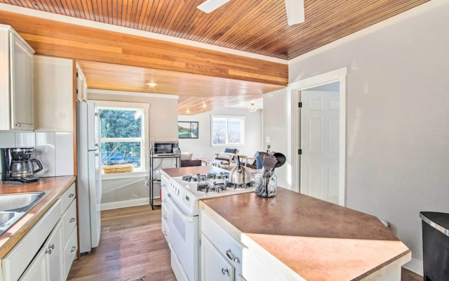 Cle Elum Vacation Rental - Walk Downtown!