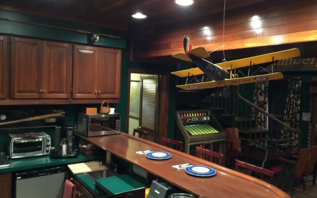 Miles River Guest House