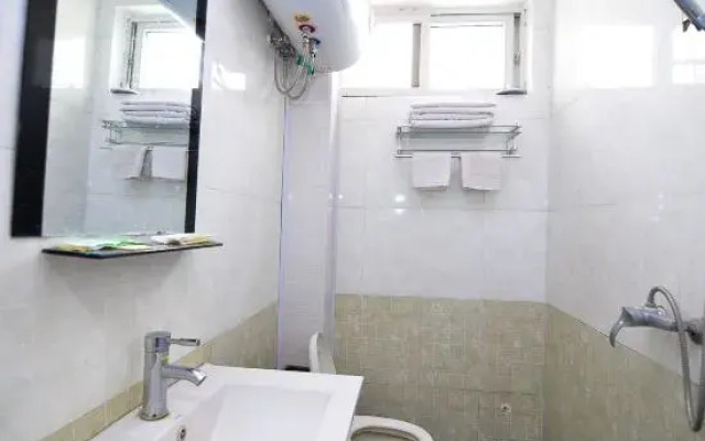 Fuyang Jinlong Express Hotel