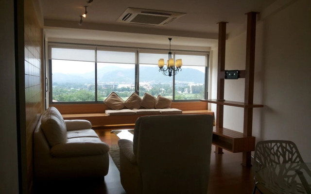The Green Golf Residence Condominium