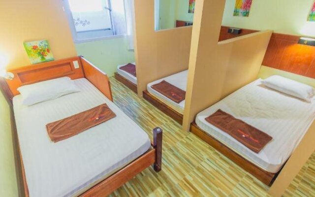 Phangan Barsay Hostel