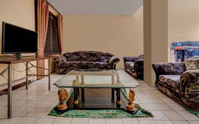 Oyo 3917 Kost Putri Siwalankerto