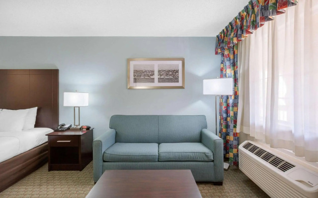 Quality Inn Clute Freeport