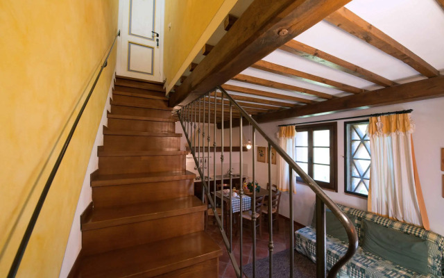 Casa Lari