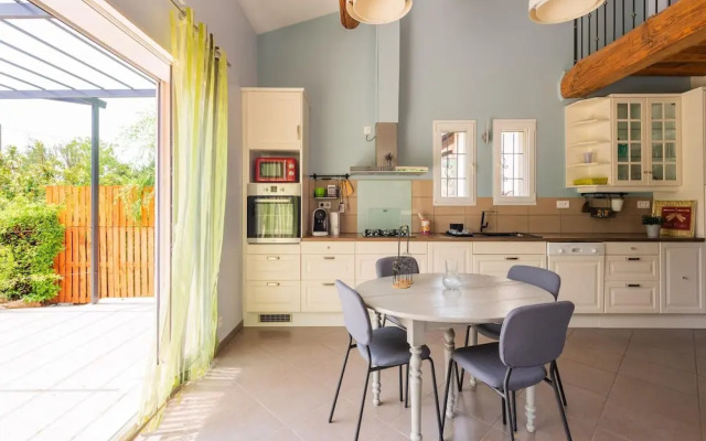 Holiday Home in Vaucluse Near Mont Ventoux