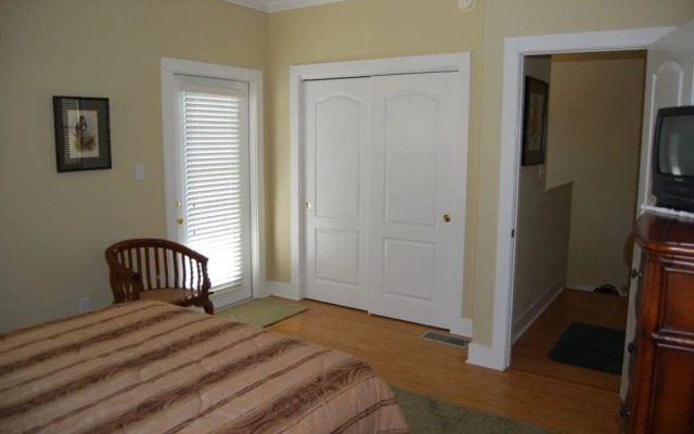 Seaclusion 18A - 2 Br Condo