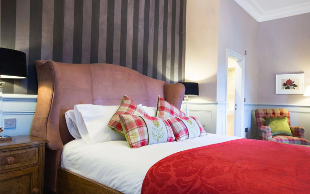 Muckrach Hotel