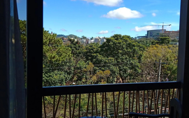 Venus Parkview Hotel