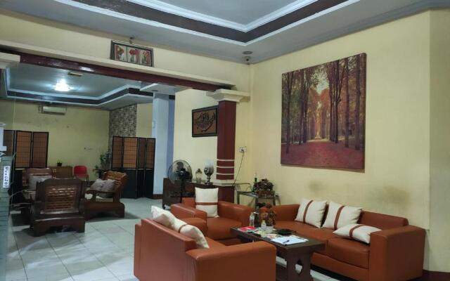 OYO 90529 Hotel Baruga Makassar